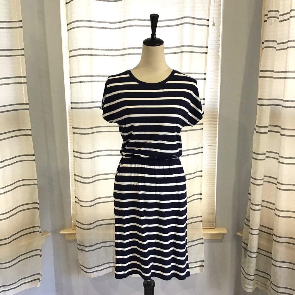 Banana Republic Women XXS/P Navy Stripe Pocket T-Shirt Dress Casual Lightweight